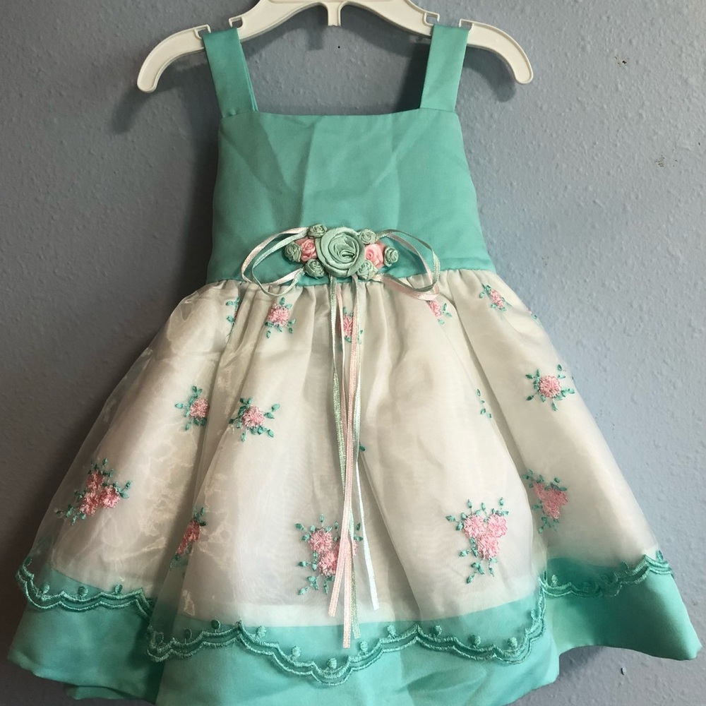 Fallas Paredes Baby Girl Easter Dress. Size 12 months.